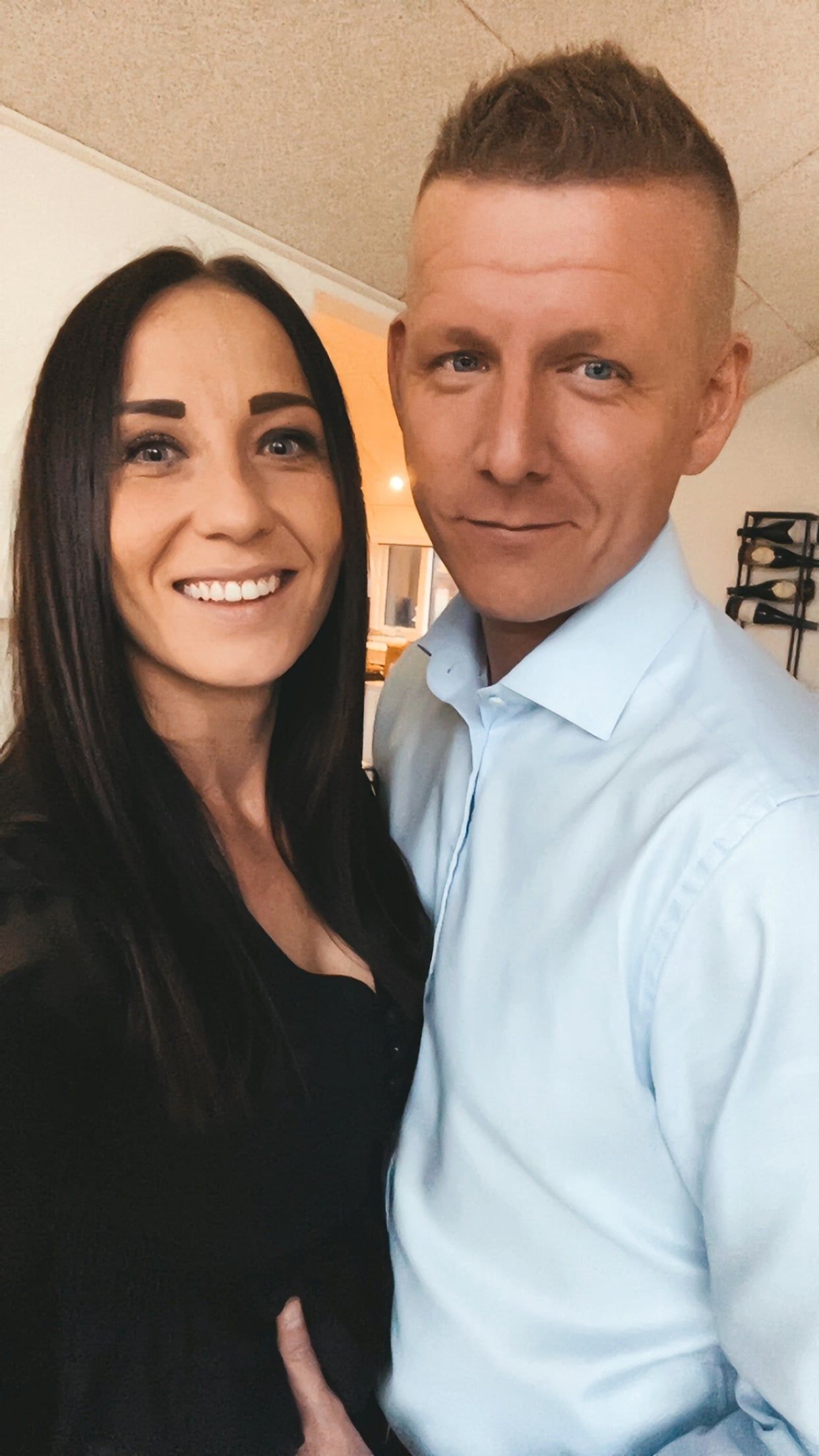 Mette og Martin tæt sammen, begge smiler